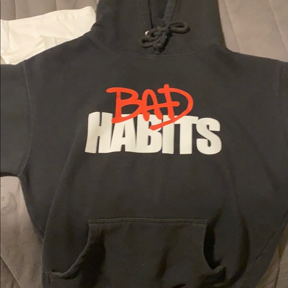 Vlone - Picture 2 of 3